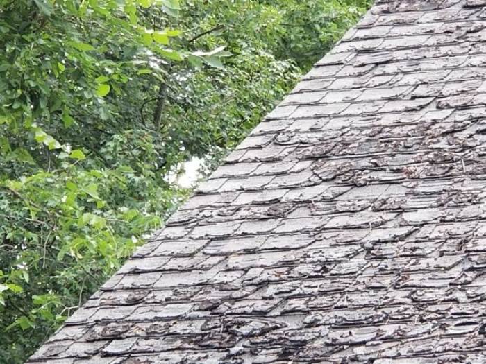 Replace Failed Asphalt Roofing in Central Massachusetts